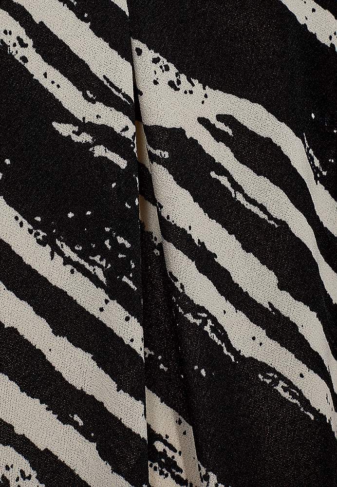 Mustriline trikotaažkleit