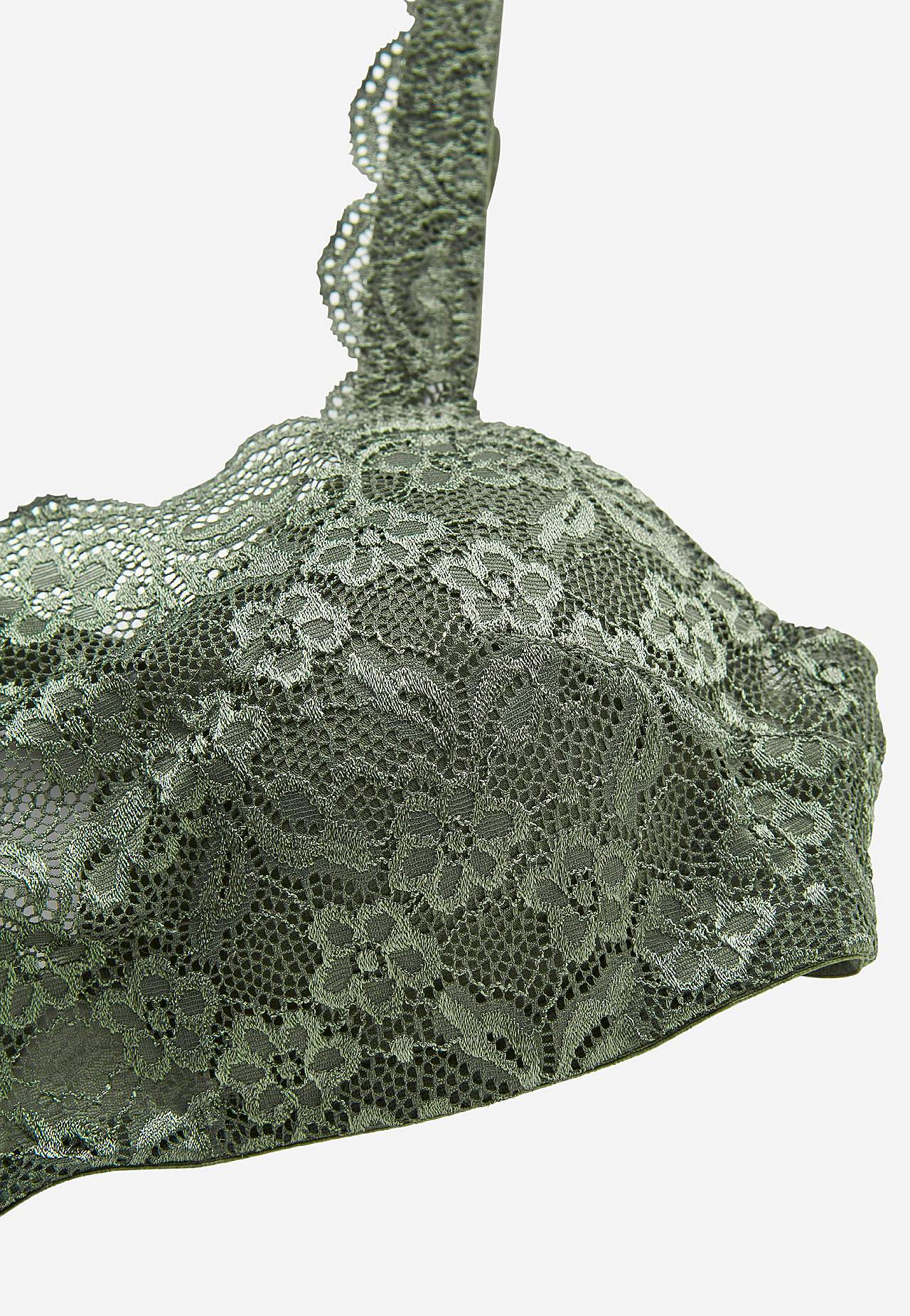 Pitsist tugikaartega rinnahoidja