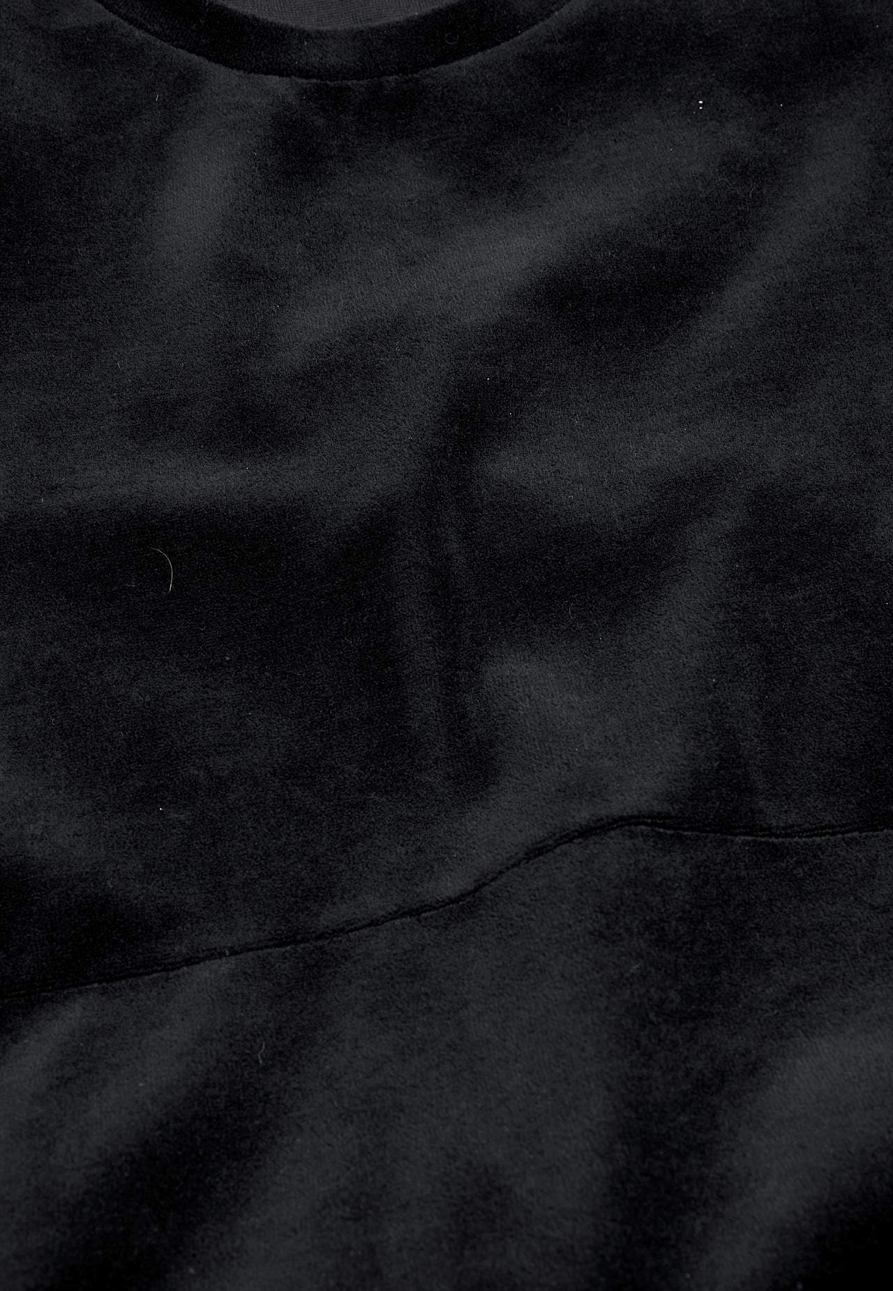 Pikk veluurist tuunika