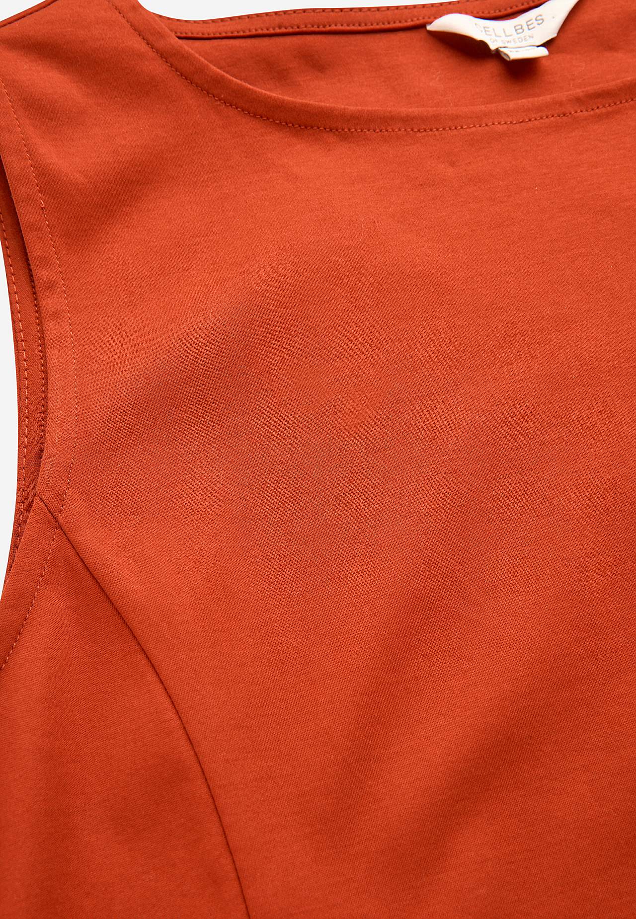 Varrukateta trikotaažist kleit Premium