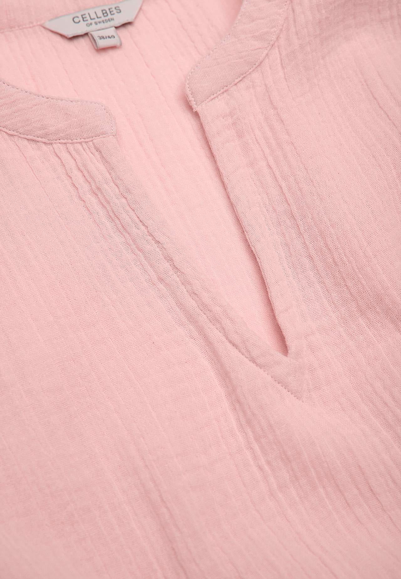 Puuvillasest kortsuriidest kleit