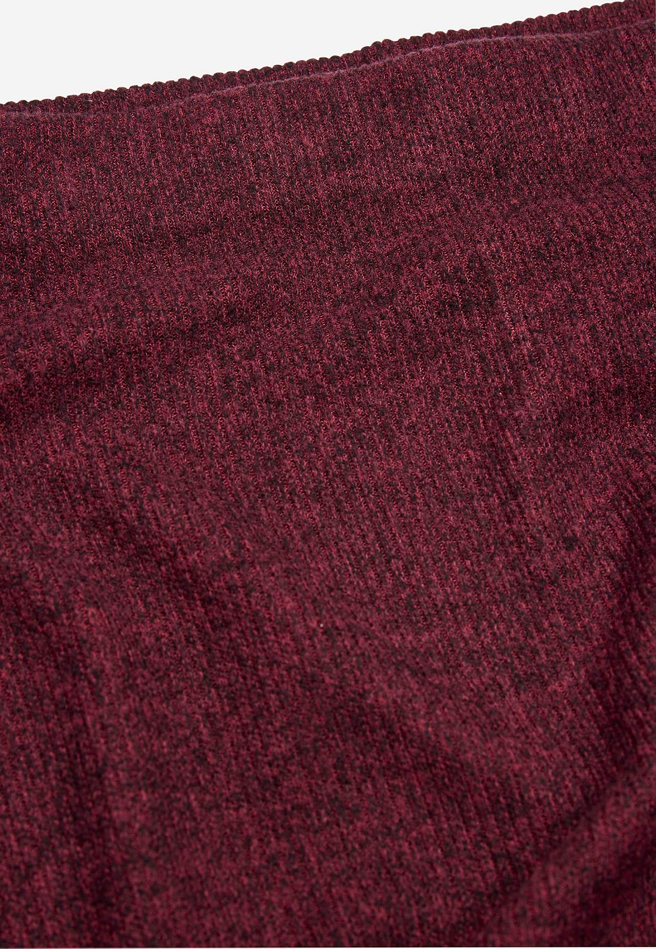 Lõhikuga ülipehme seelik Beata