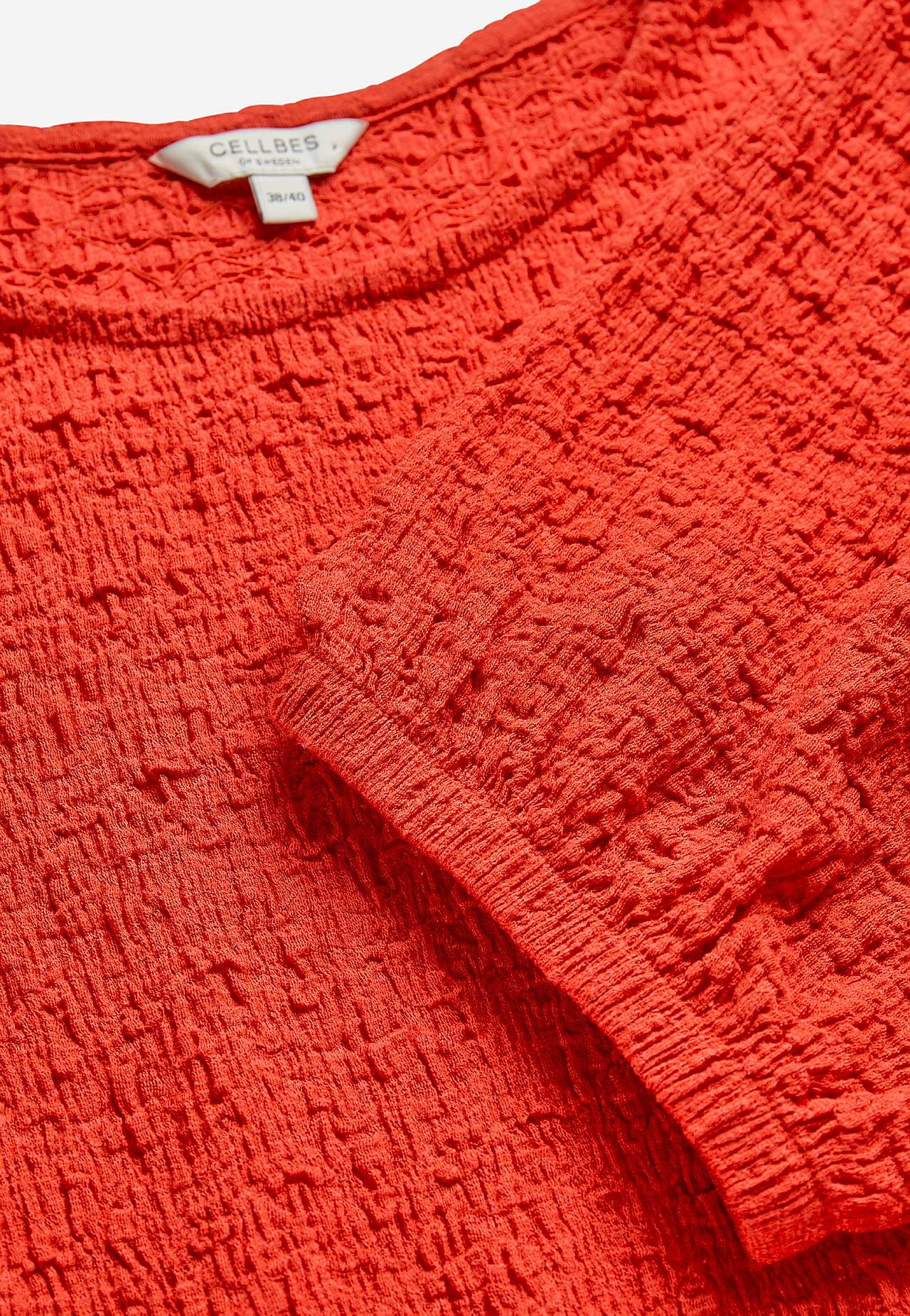 Tekstuurse koega trikotaažkleit