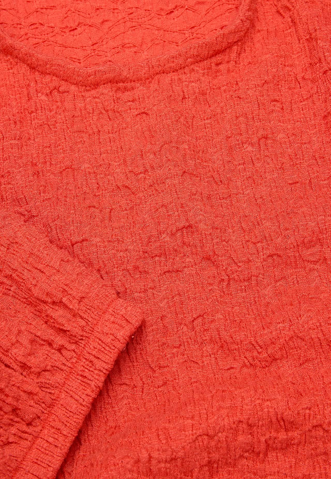 Tekstuurse koega trikotaažkleit