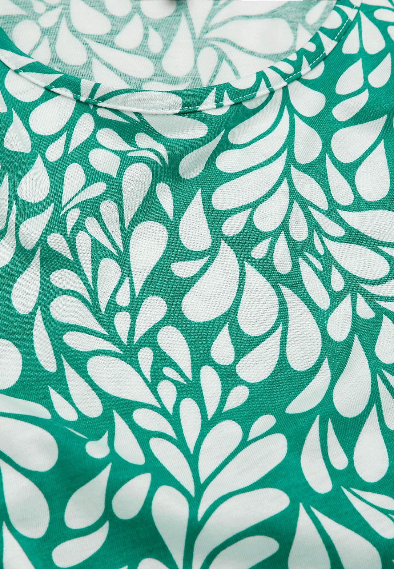 Volangidega trikotaažkleit