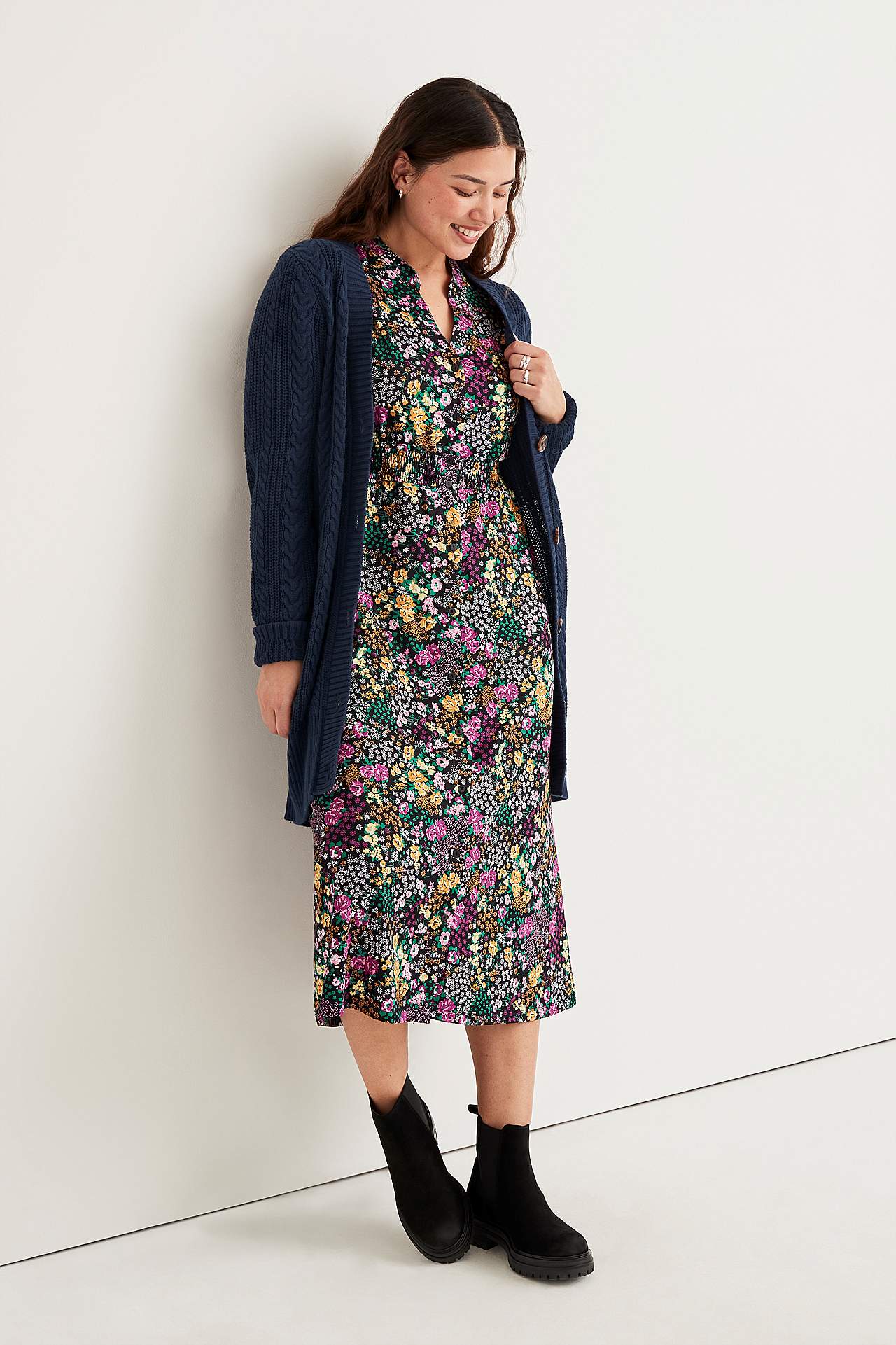 Mustriline trikotaažkleit