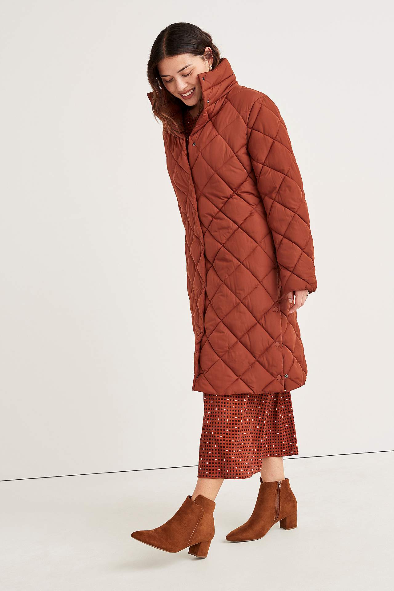 Pikk mustriline trikotaažkleit