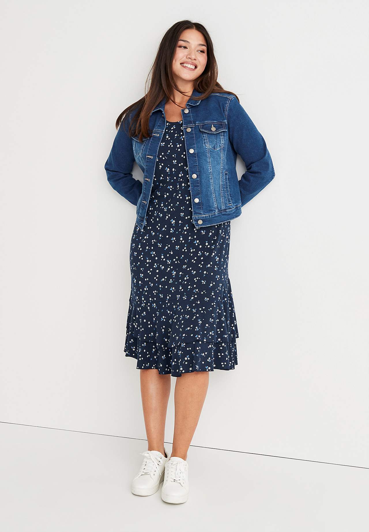 Volangidega kirju trikotaažkleit