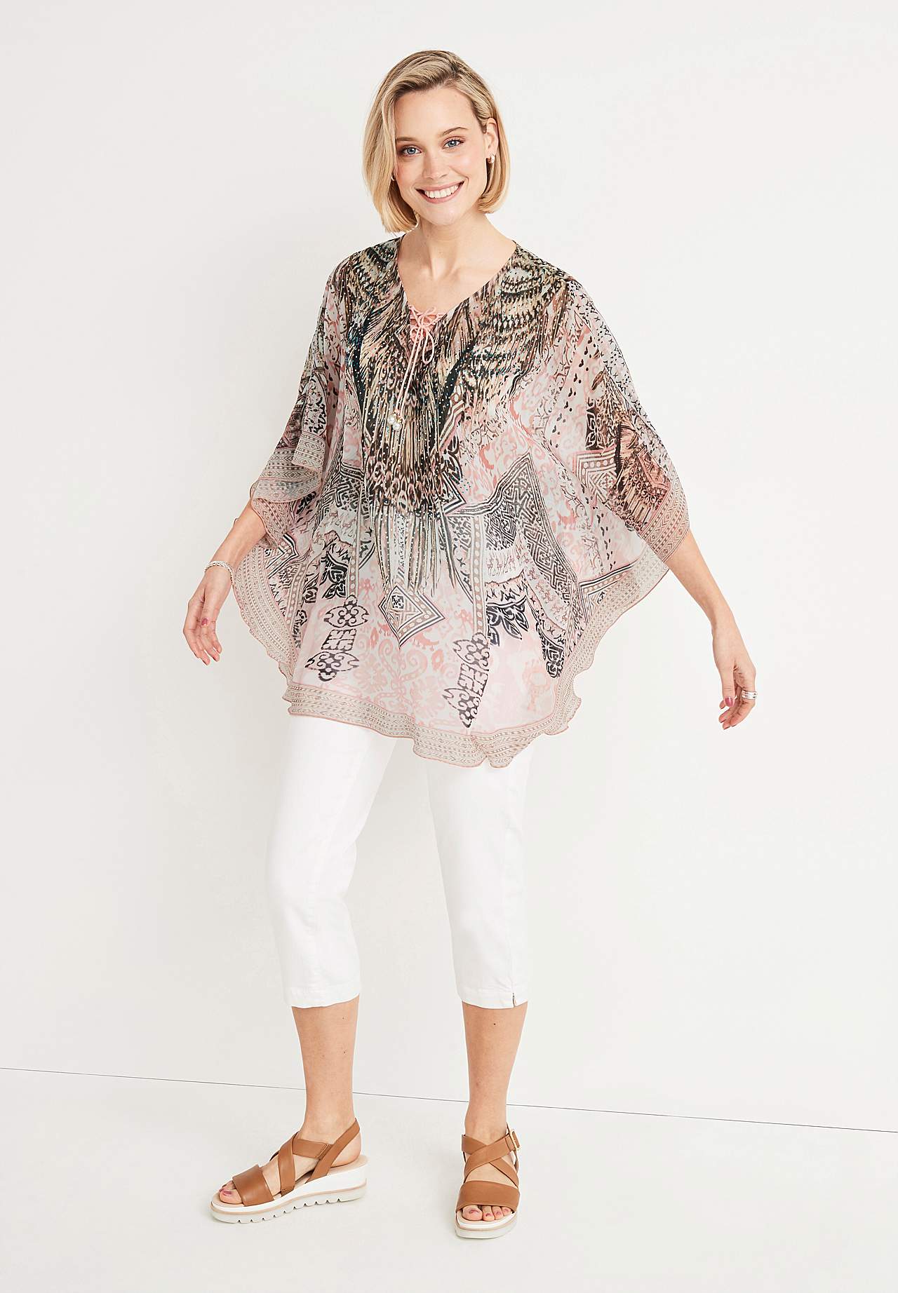 Kivikestega mustriline tuunika