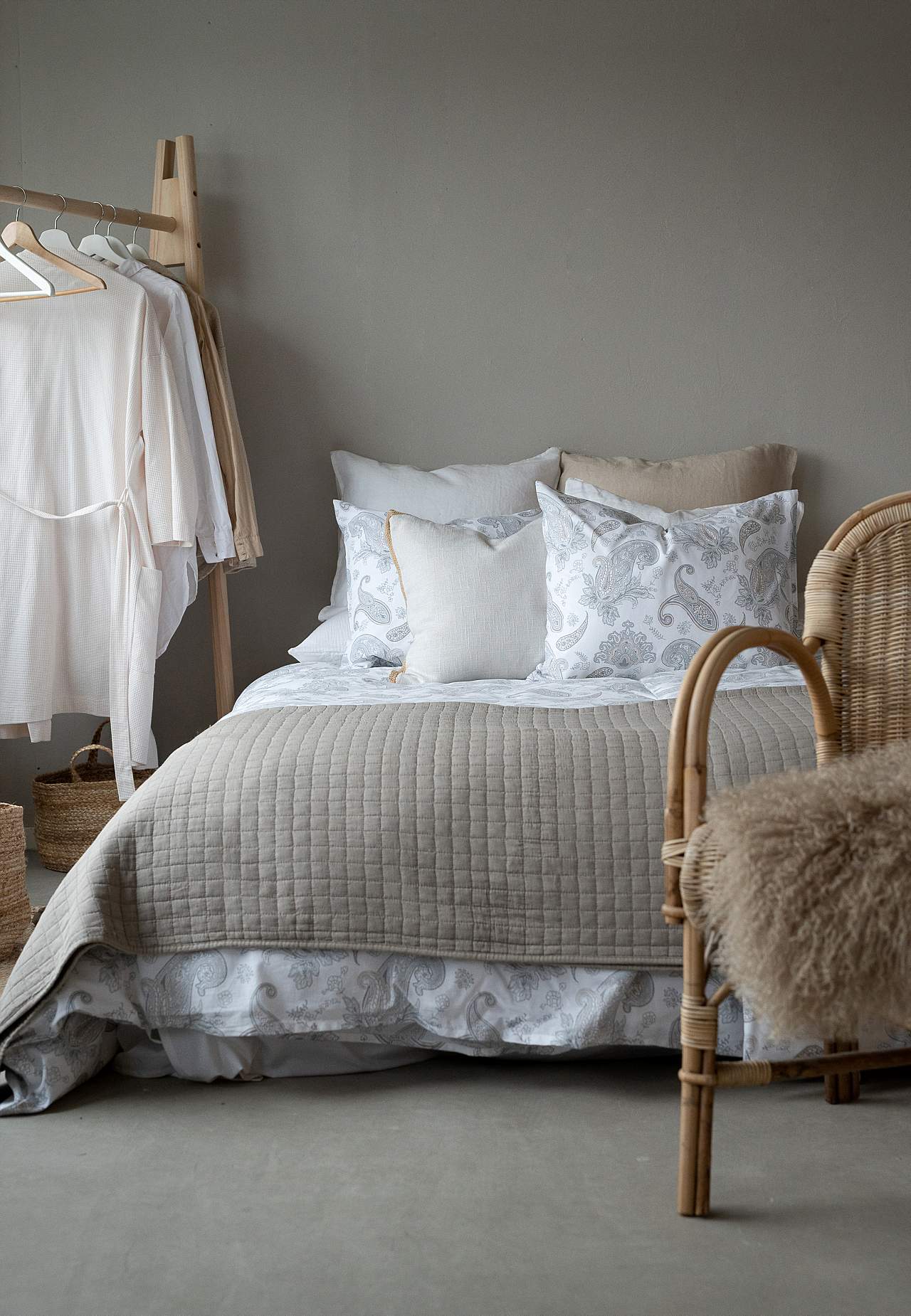 Neerumustriline voodipesukomplekt Tilly