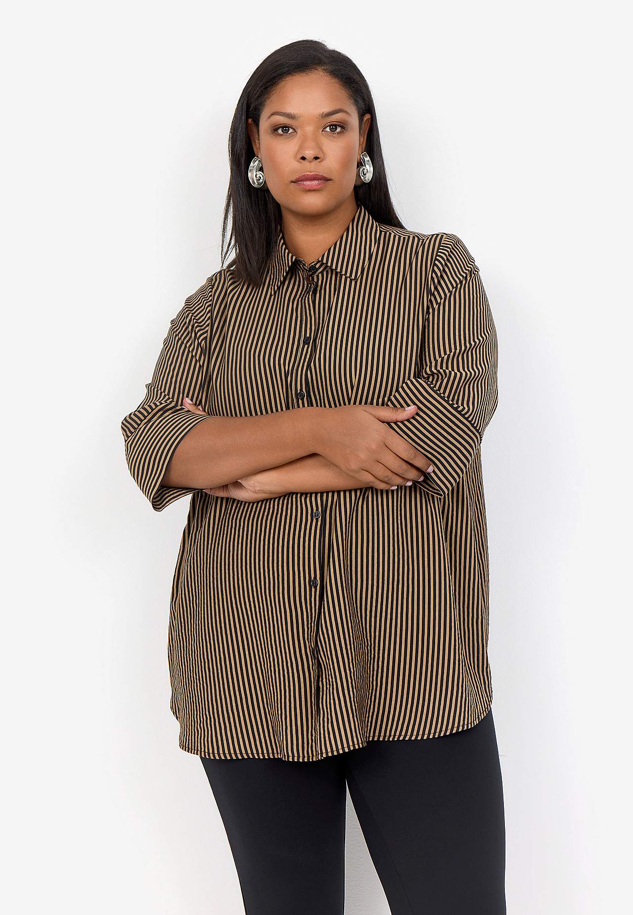 Triibuline pikk särk