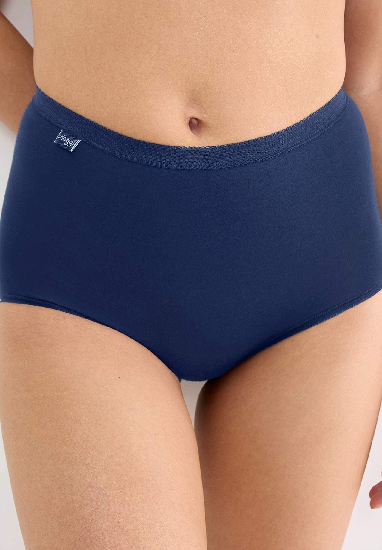 Maksialuspüksid Basic+ 4 tk pakis