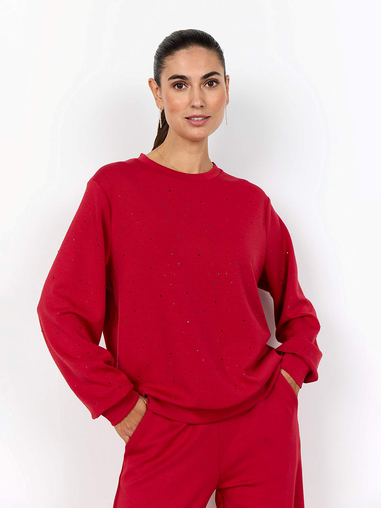 Ülipehme kivikestega trikotaažtopp