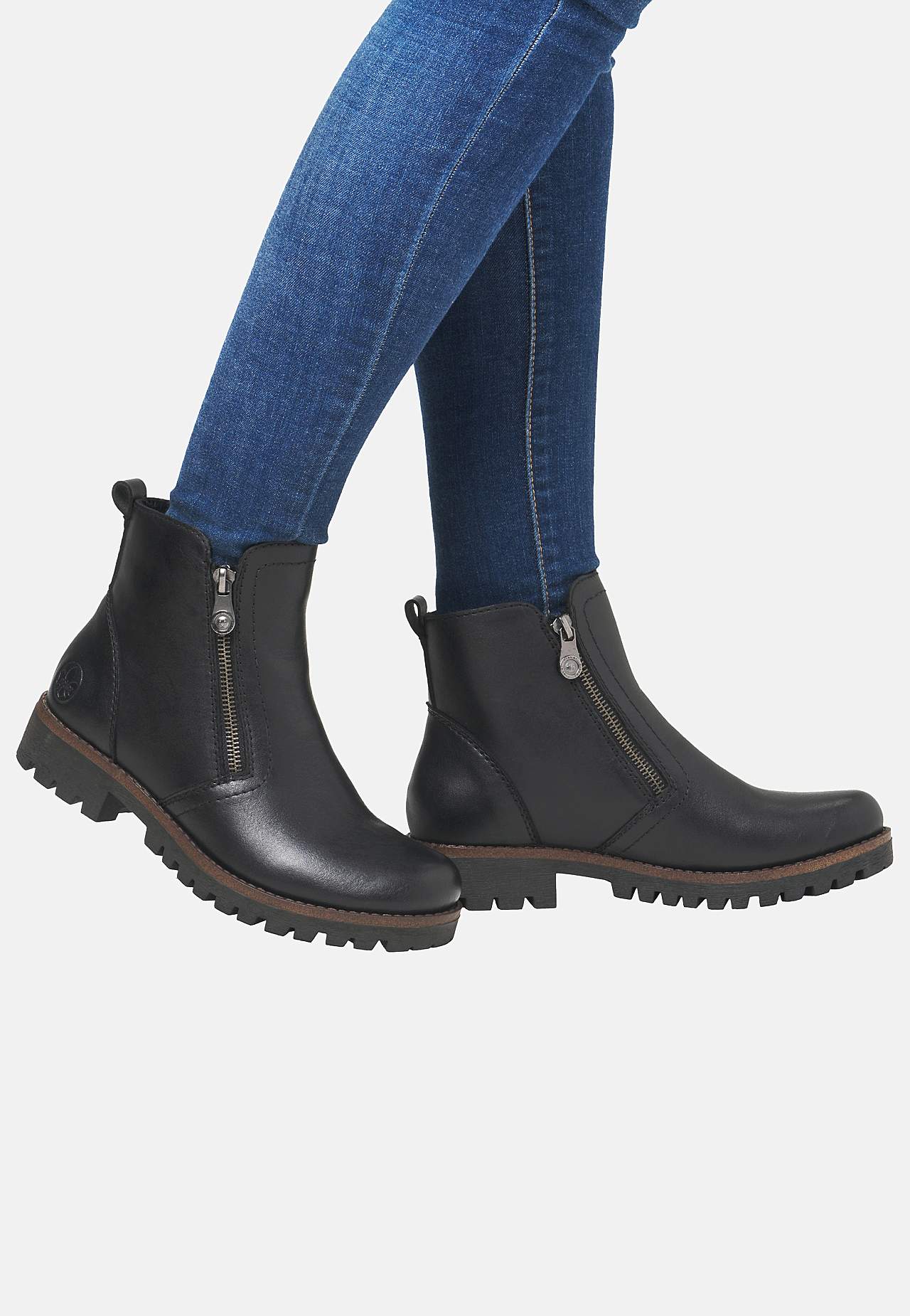 Kahe tõmblukuga nahksaapad