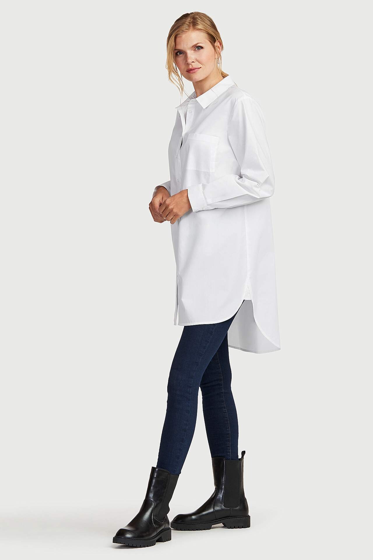 Alt laienevad teksapüksid