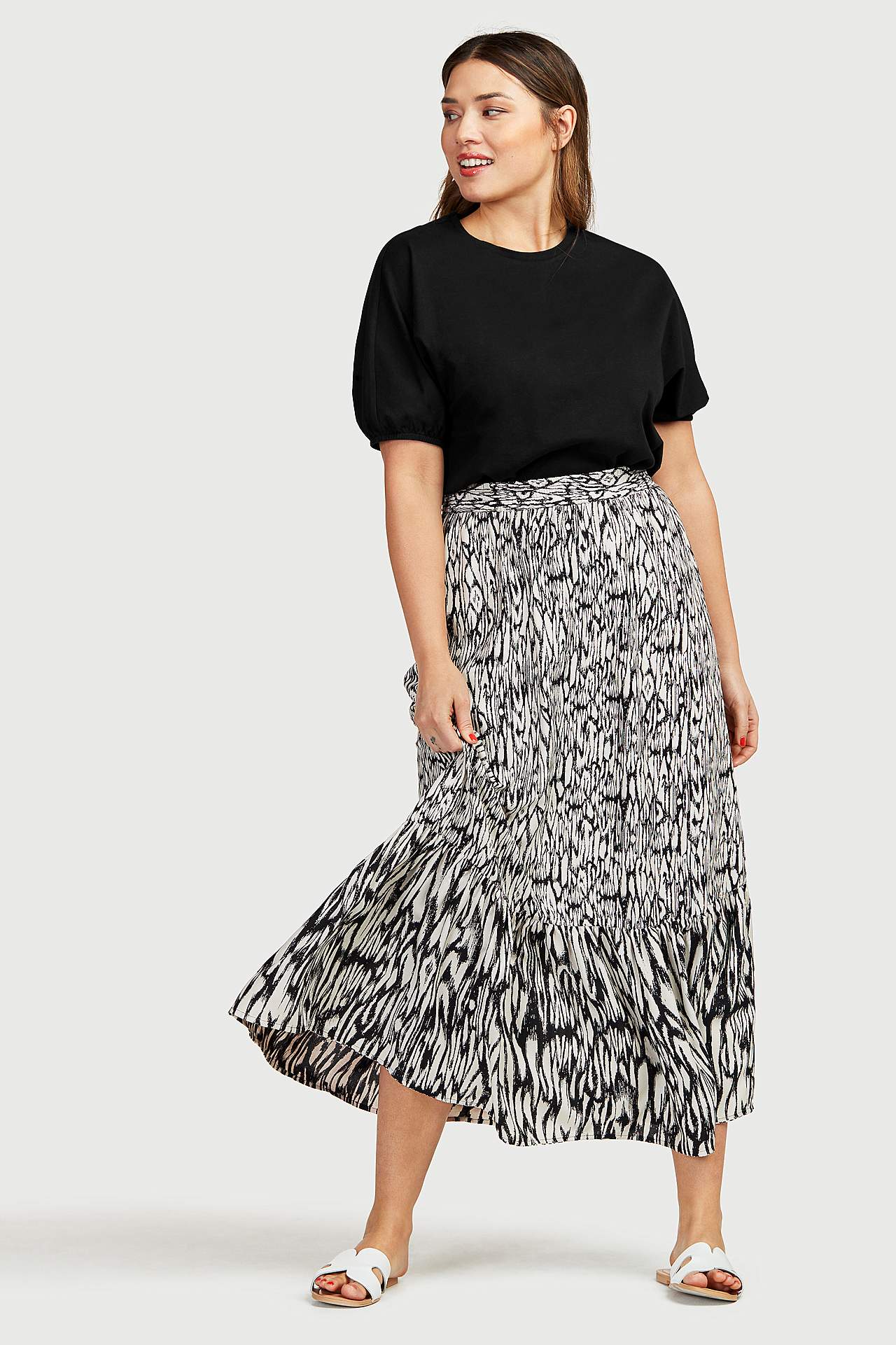 Ühevärviline trikotaažtopp