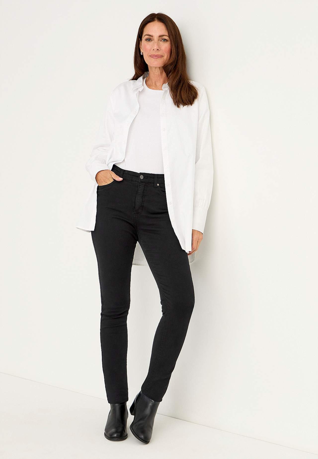 Tvillkangast ülielastsed teksased Paris