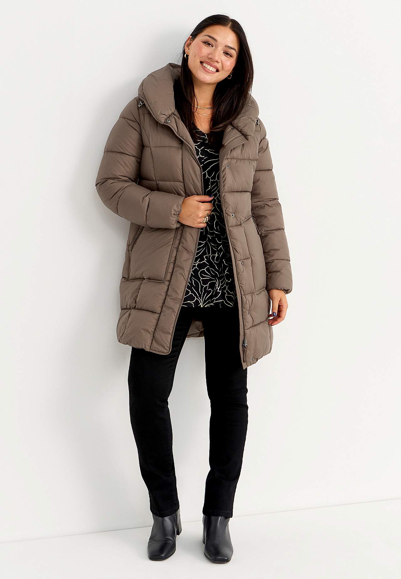 Pehmet sulejopet meenutav jakk