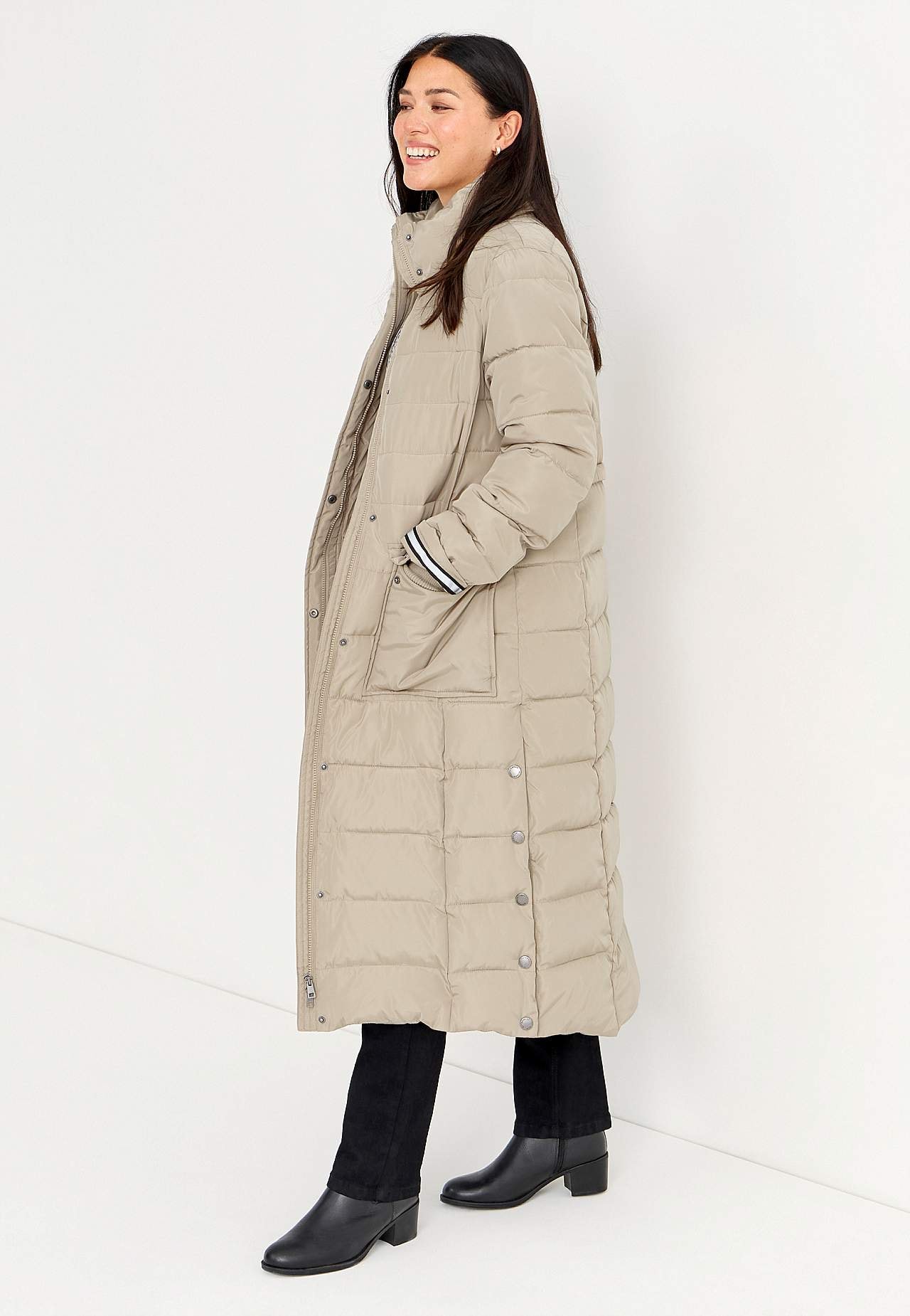 Pikk, vateeritud mantel