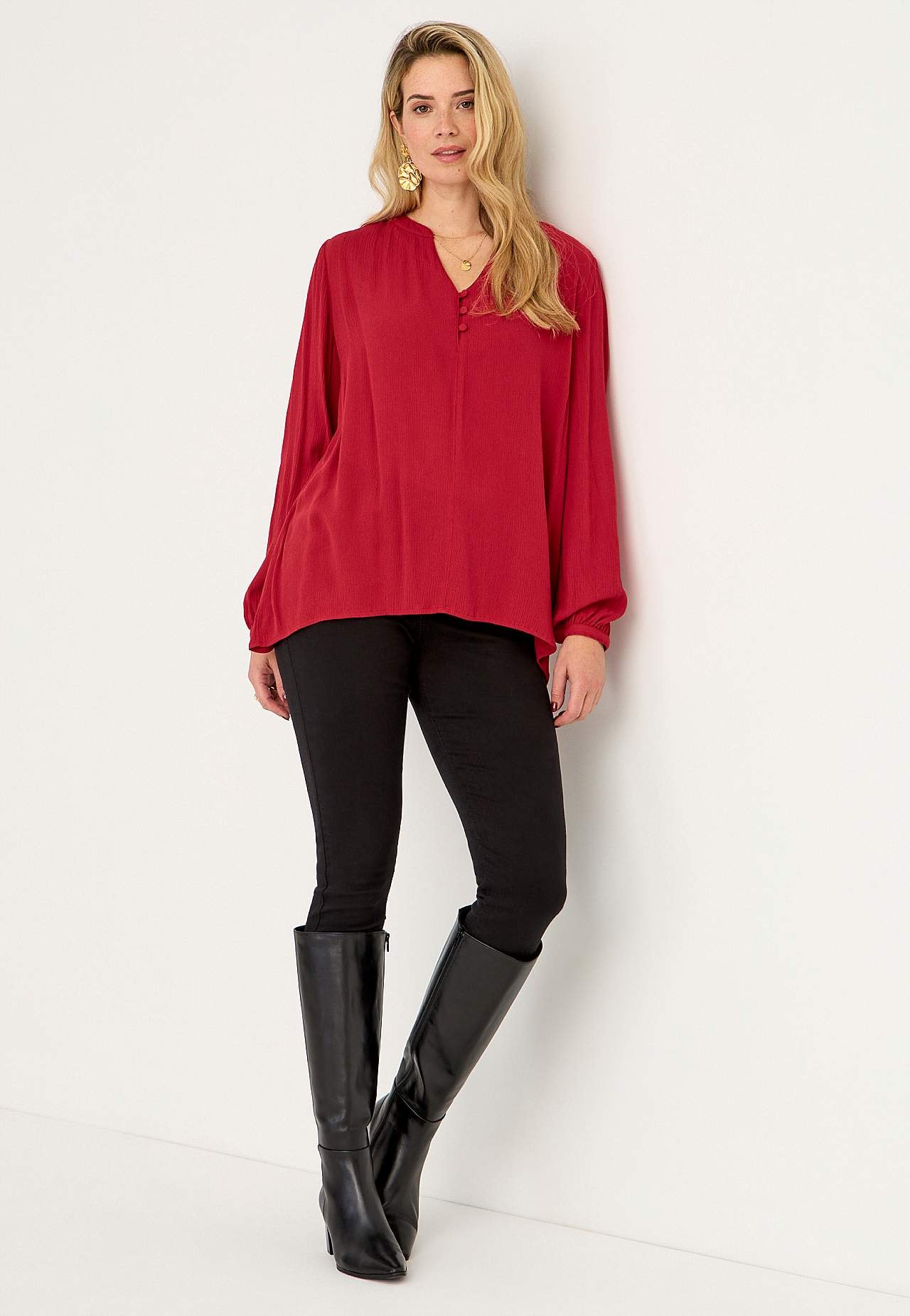 Nööpidega kreppkangast pluus