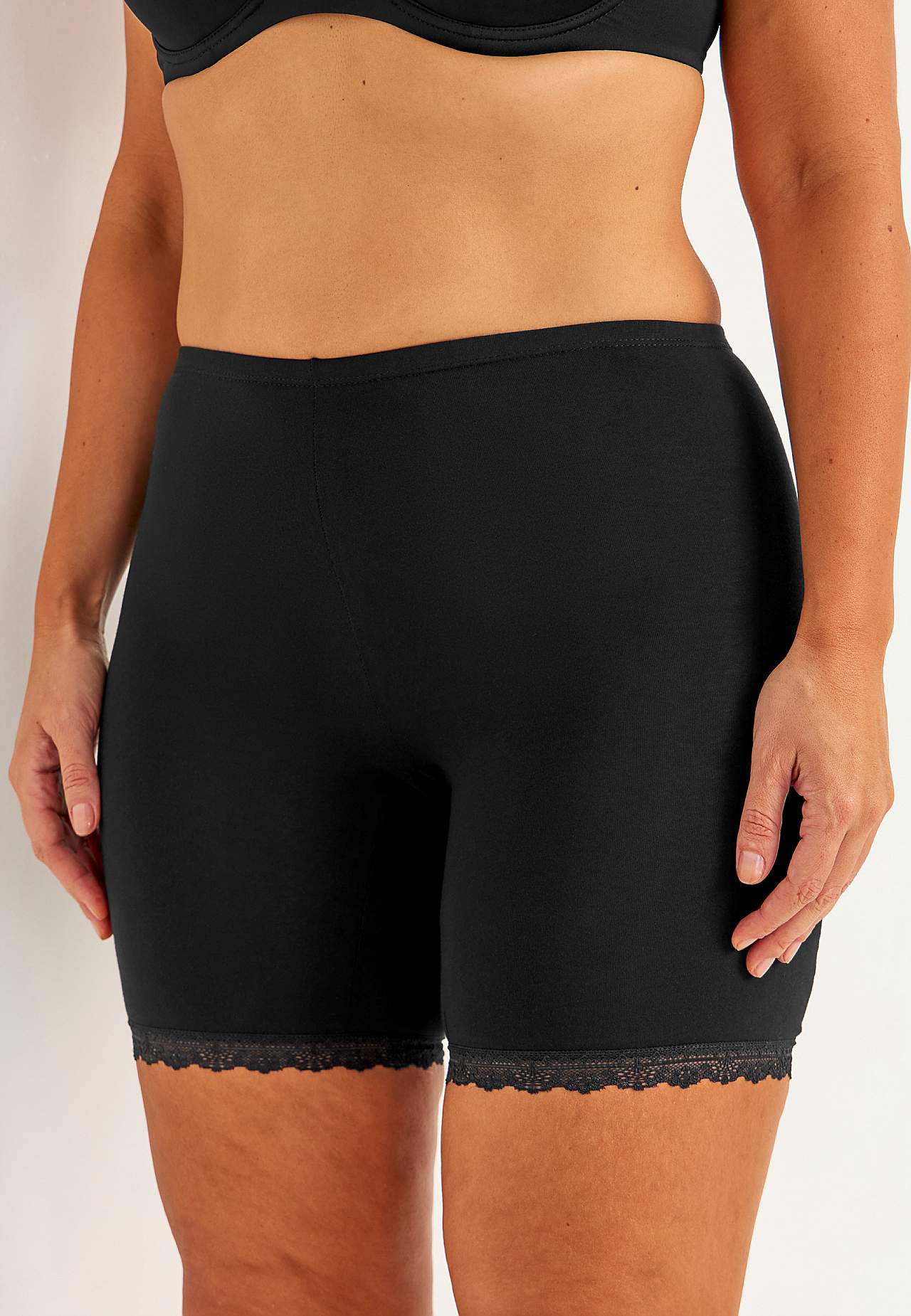 Pikemate säärtega puuvillased aluspüksid 3 tk pakis