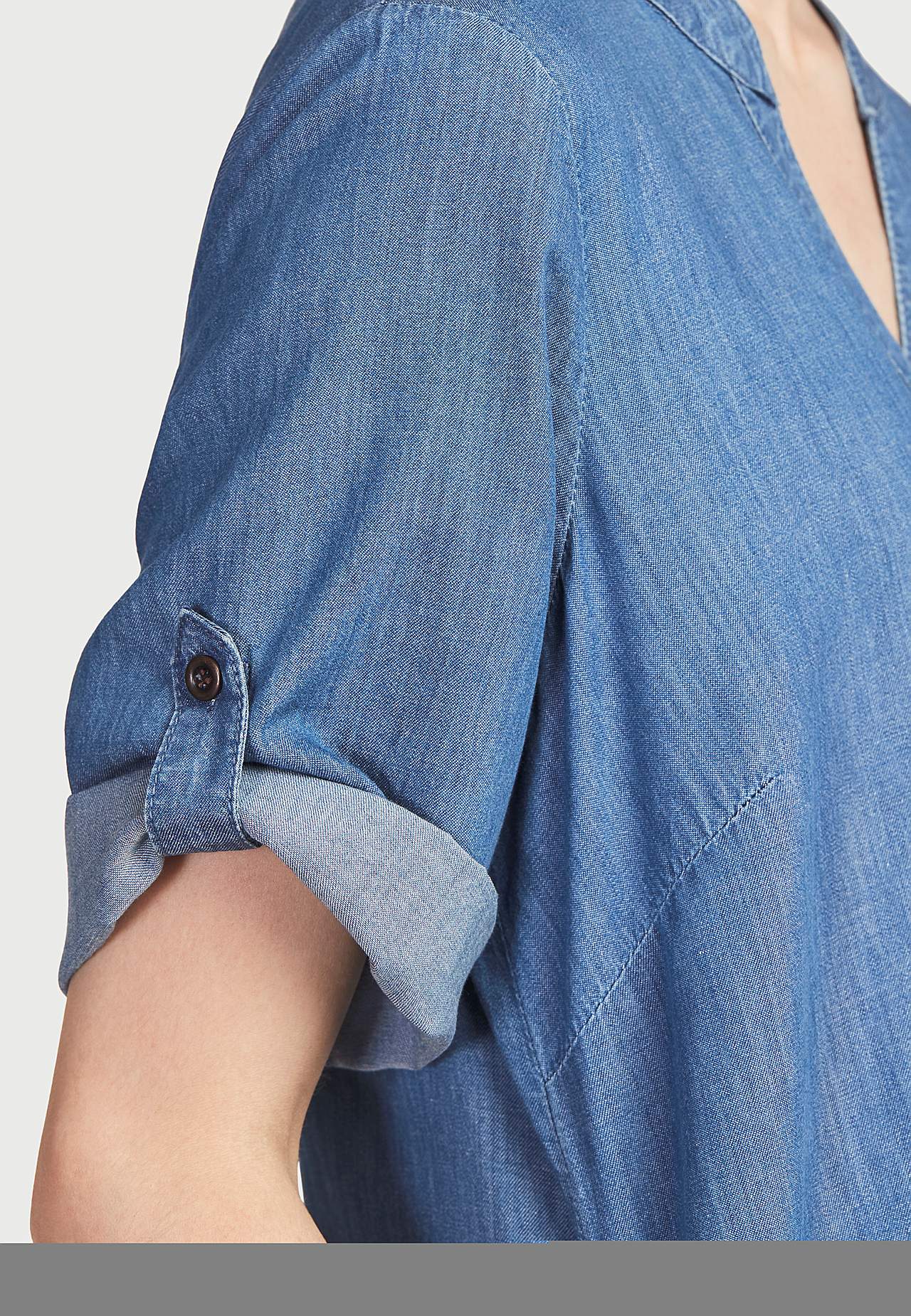 Pehmest läbipestud denimkangast kleit