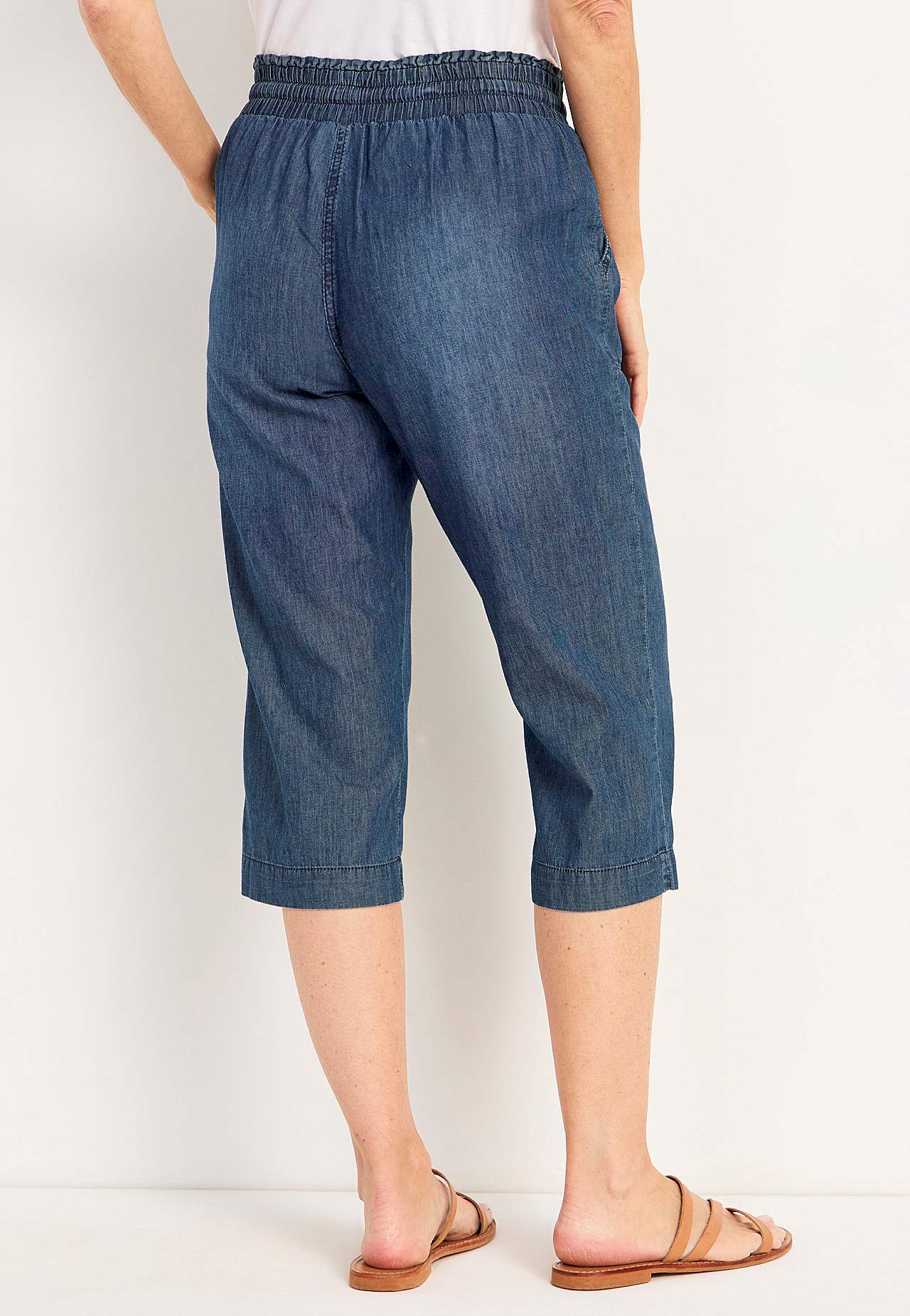 Denimkangast avara lõikega kapripüksid Jade
