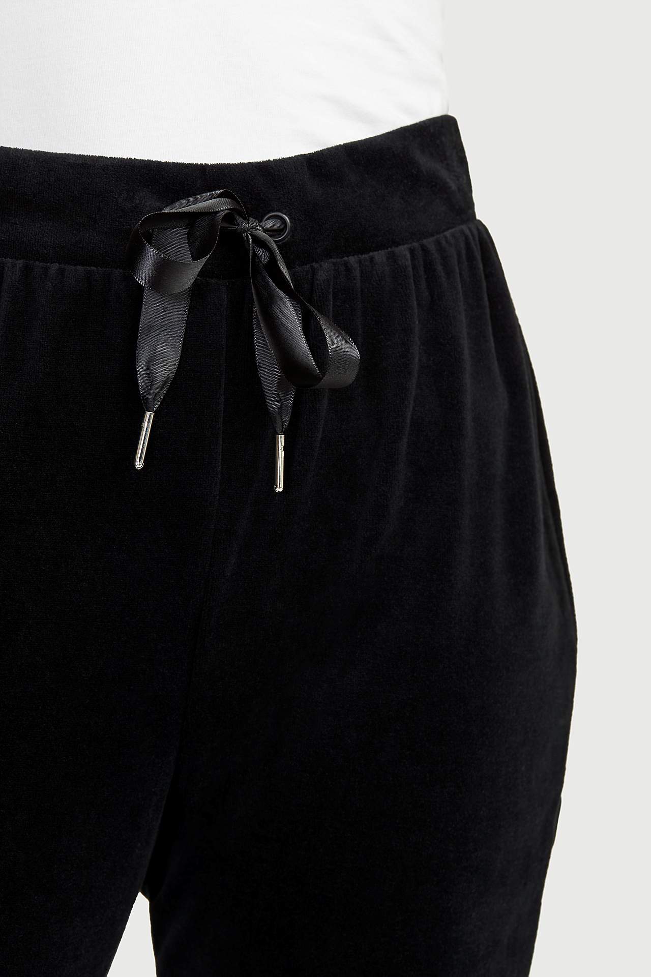 Bootcut lõikega veluurpüksid Wilma