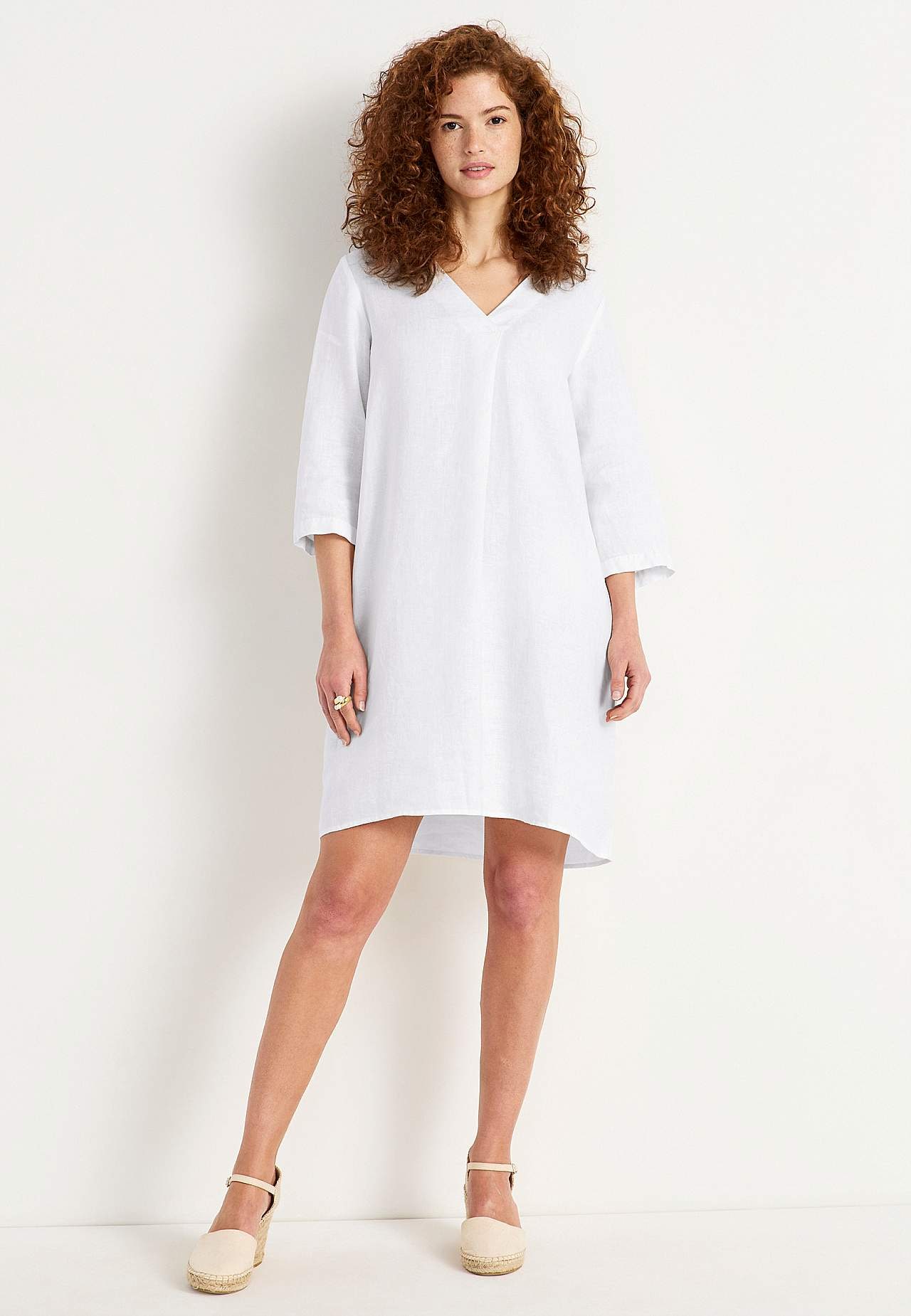 V-kaelusega linane kleit Premium Joanne
