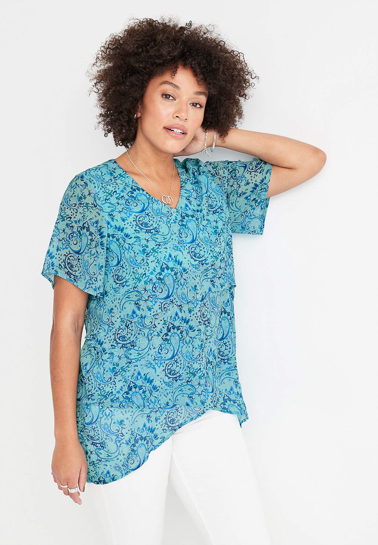 Neerumustriline šifoontuunika