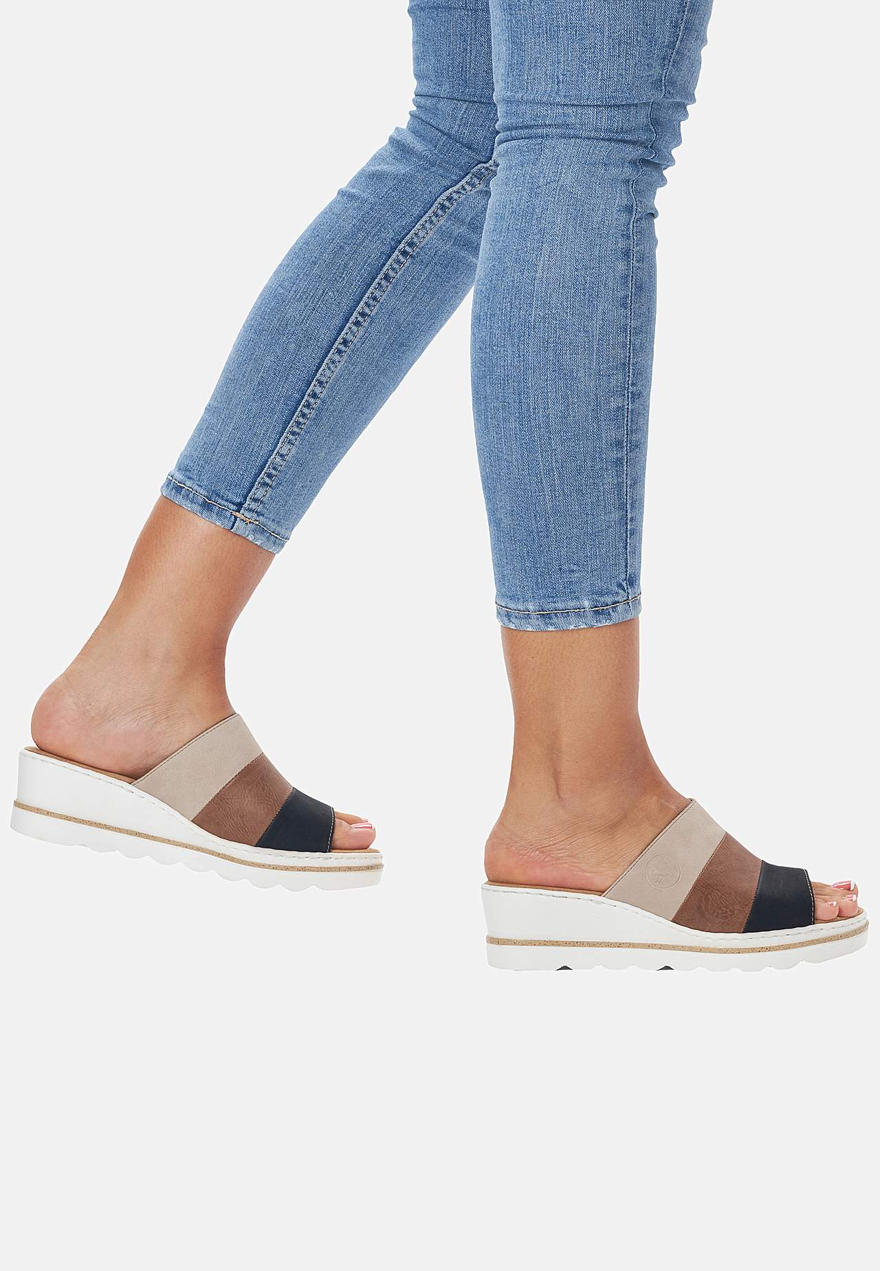 Slip-ins: Kiilkontsaga sandaalid