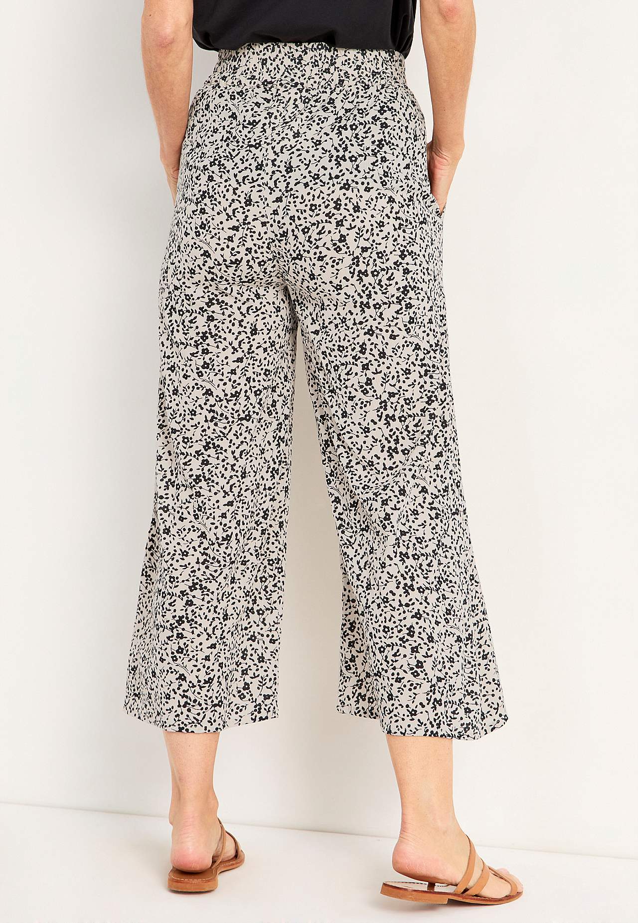 Kreppkangast culotte-lõikega püksid  Mia
