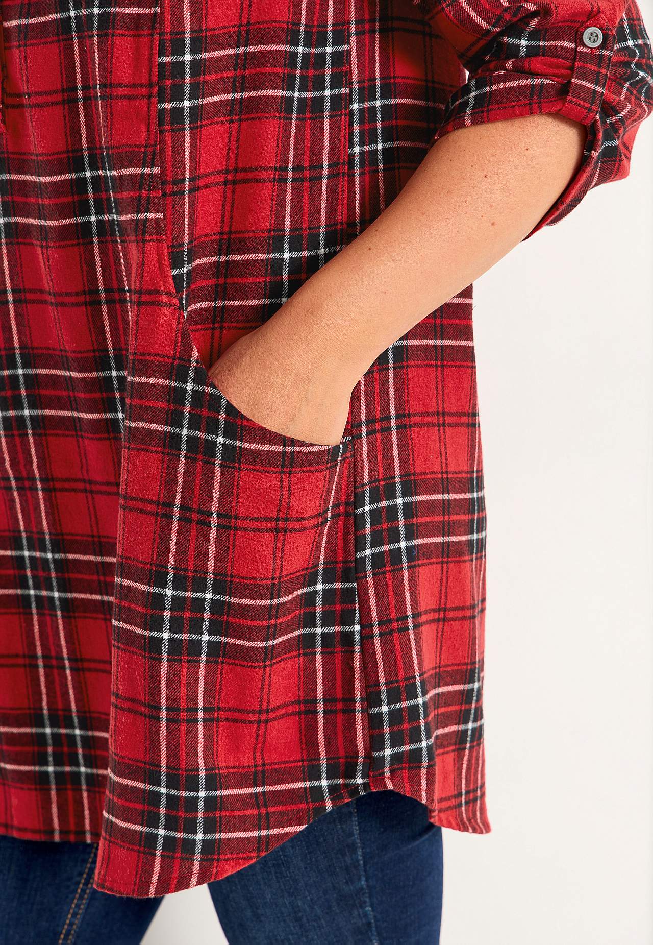 Taskutega flanellist tuunika