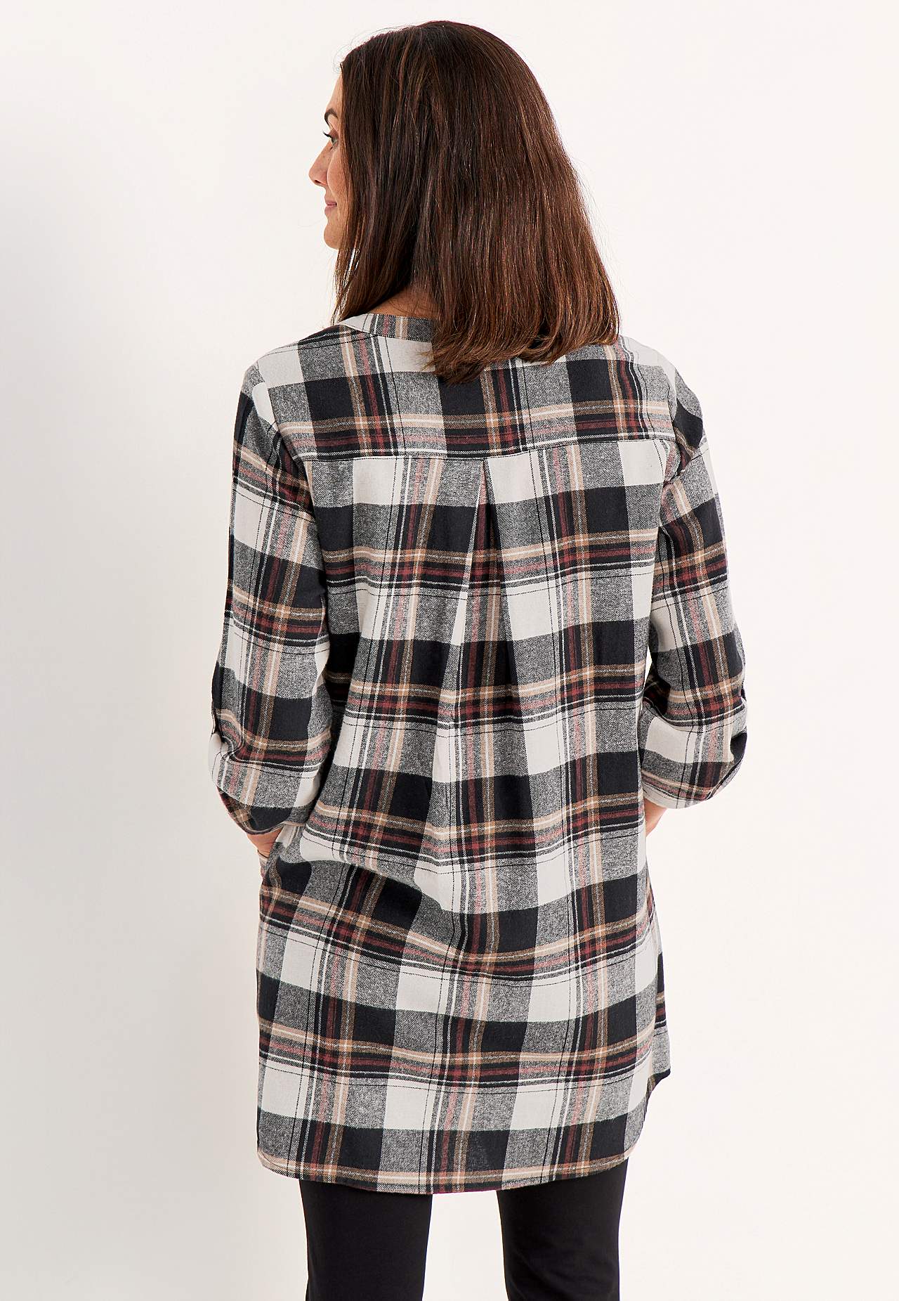 Taskutega flanellist tuunika