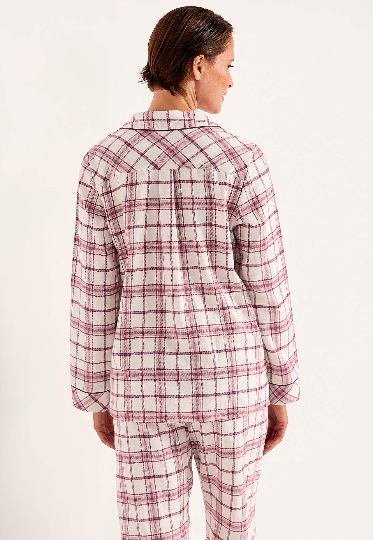 Ruudulisest flanellist pidžaama