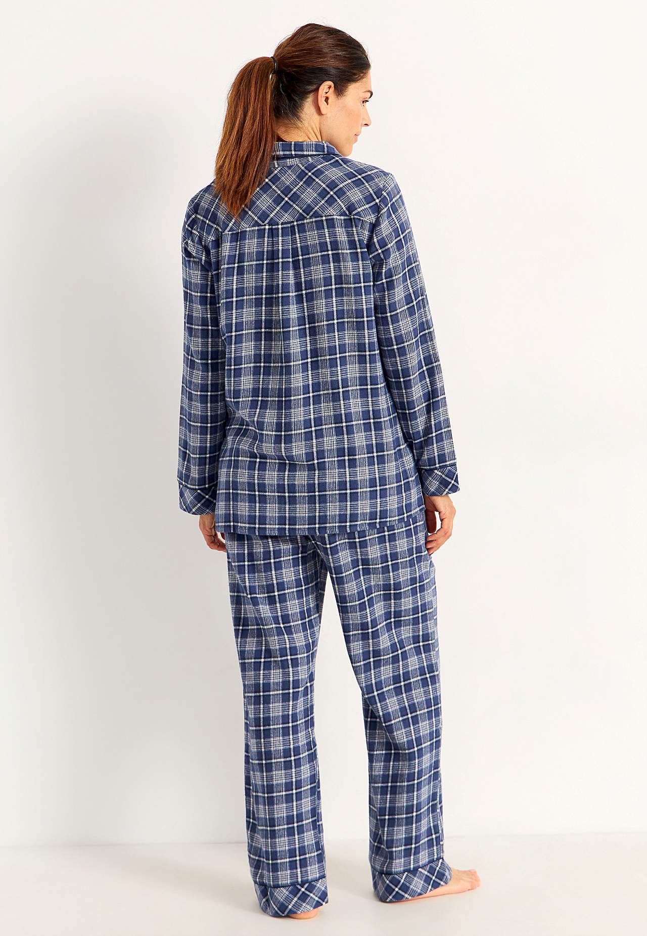 Ruudulisest flanellist pidžaama