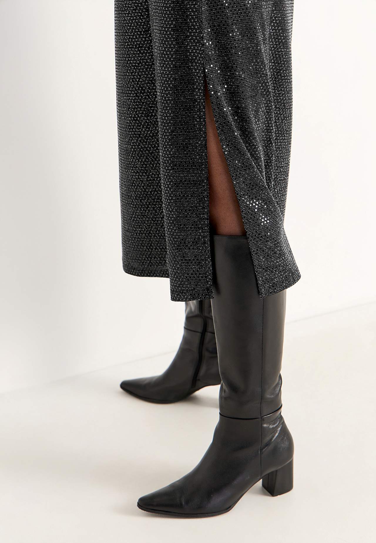 Litritega  pidulik kleit