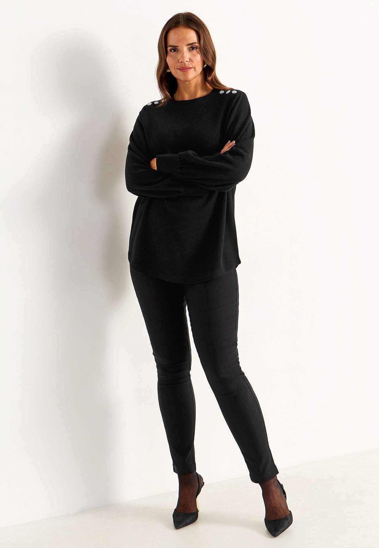 Nööpkaunistustega tuunika