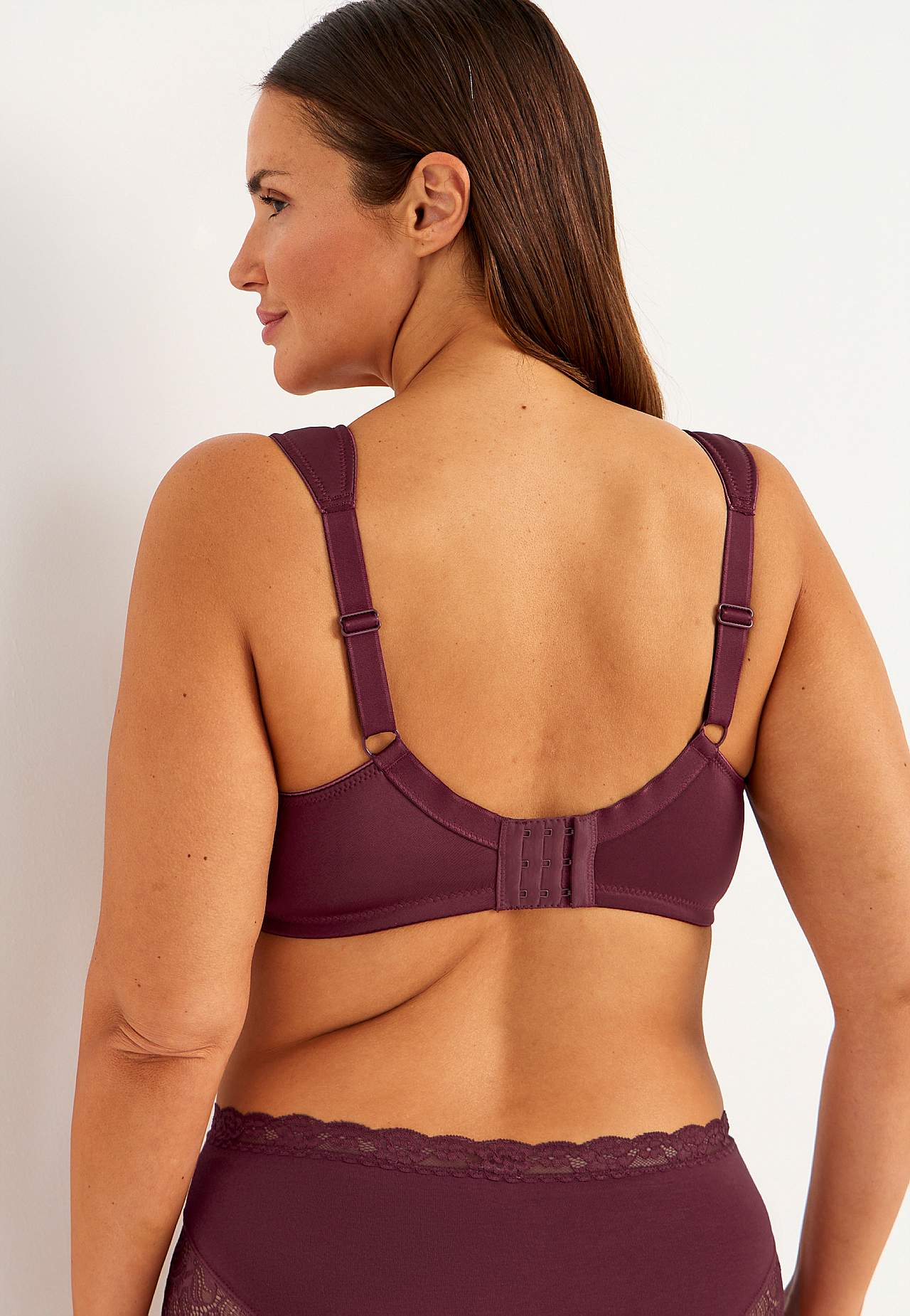 Tugikaartega rinnahoidja