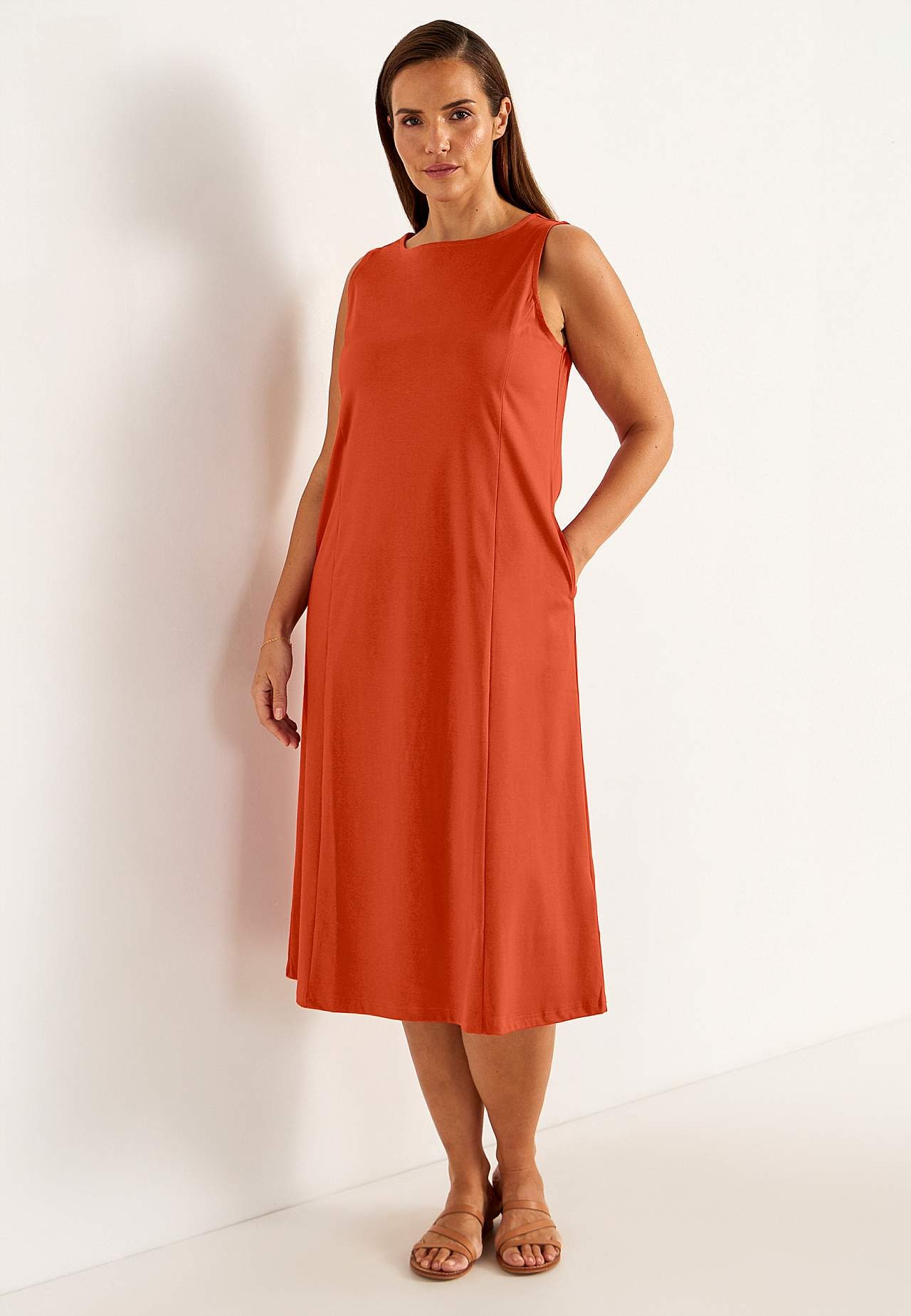 Varrukateta trikotaažist kleit Premium