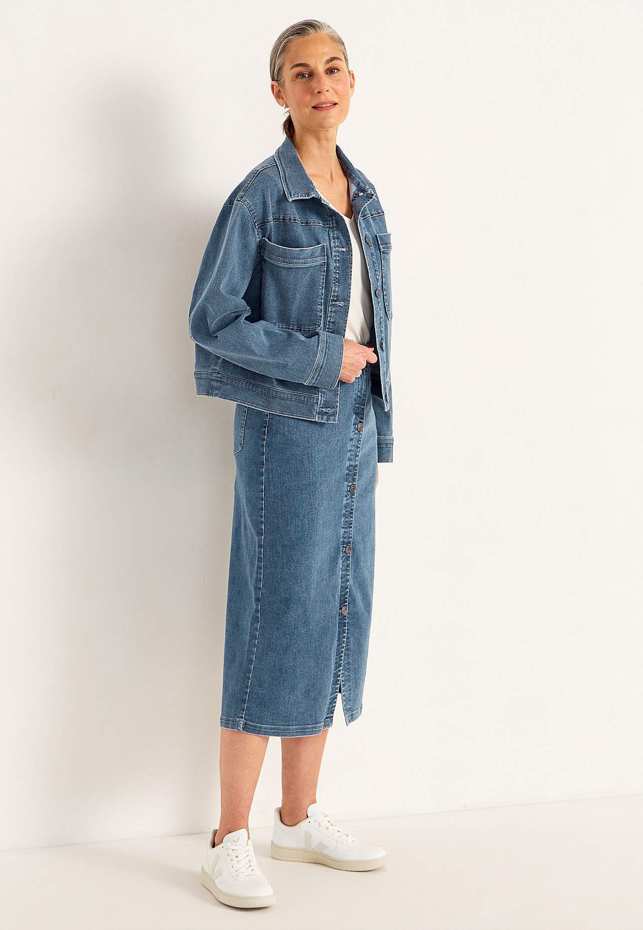 Ülielastne teksaseelik Sara