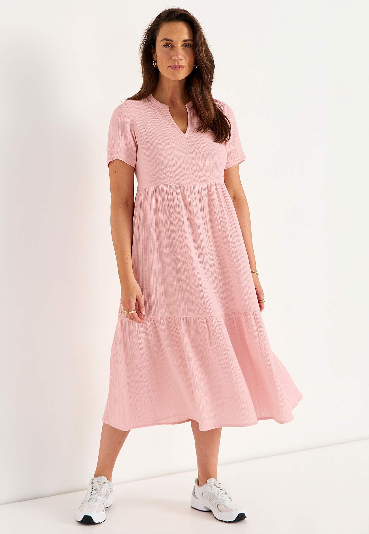 Puuvillasest kortsuriidest kleit