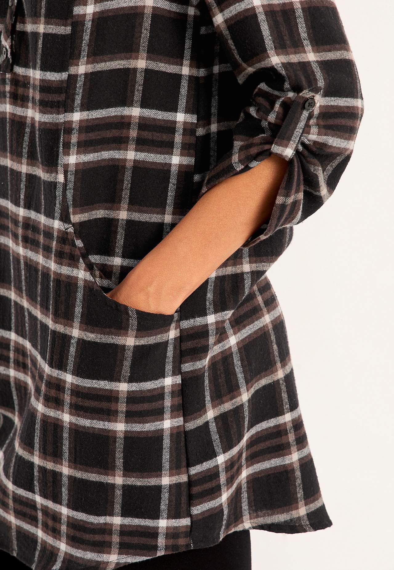 Taskutega flanellist tuunika