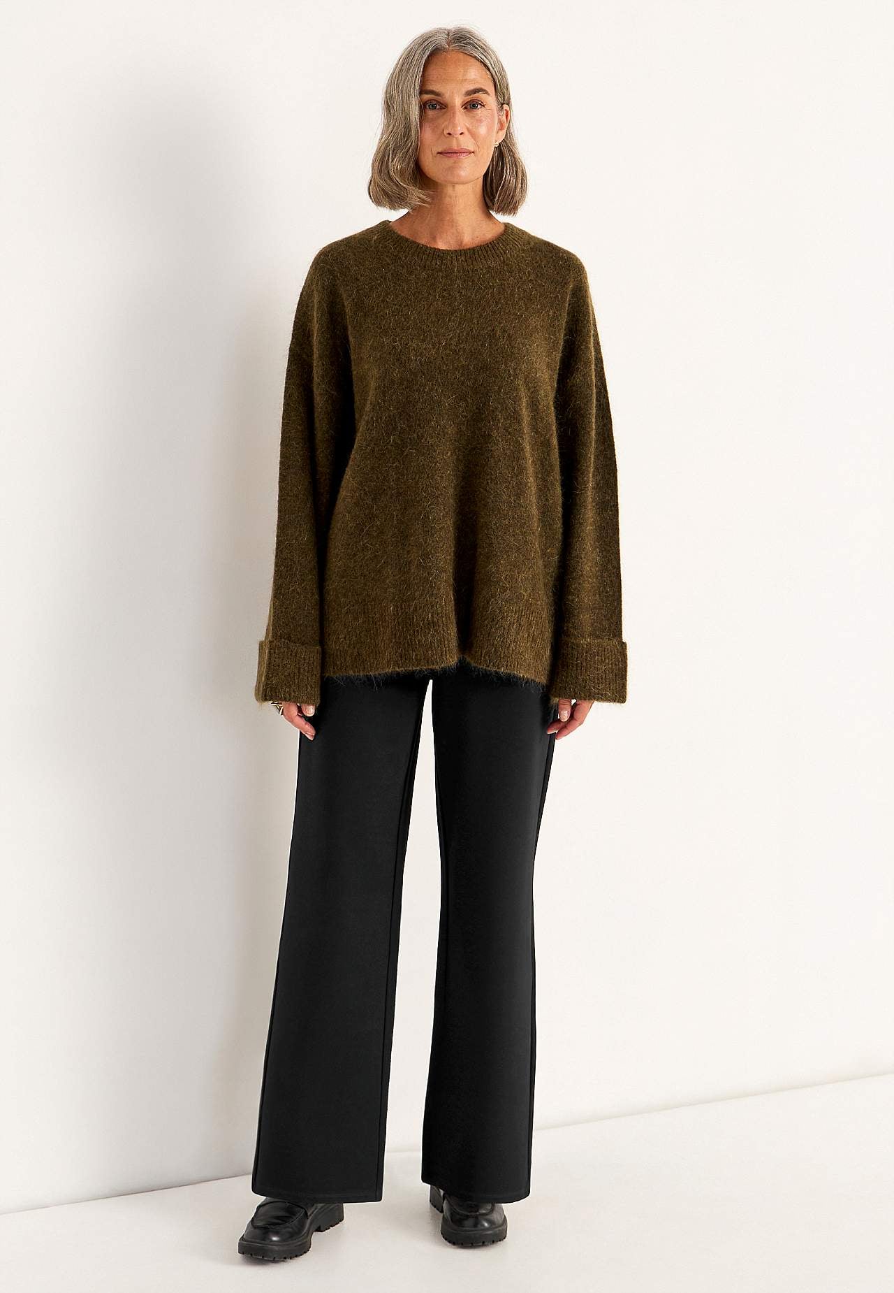 Püksid Premium Punto di Roma trikotaažist
Mona