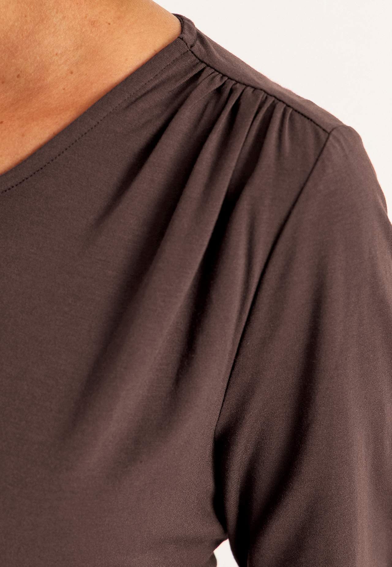Kroogetega modaalist topp Premium