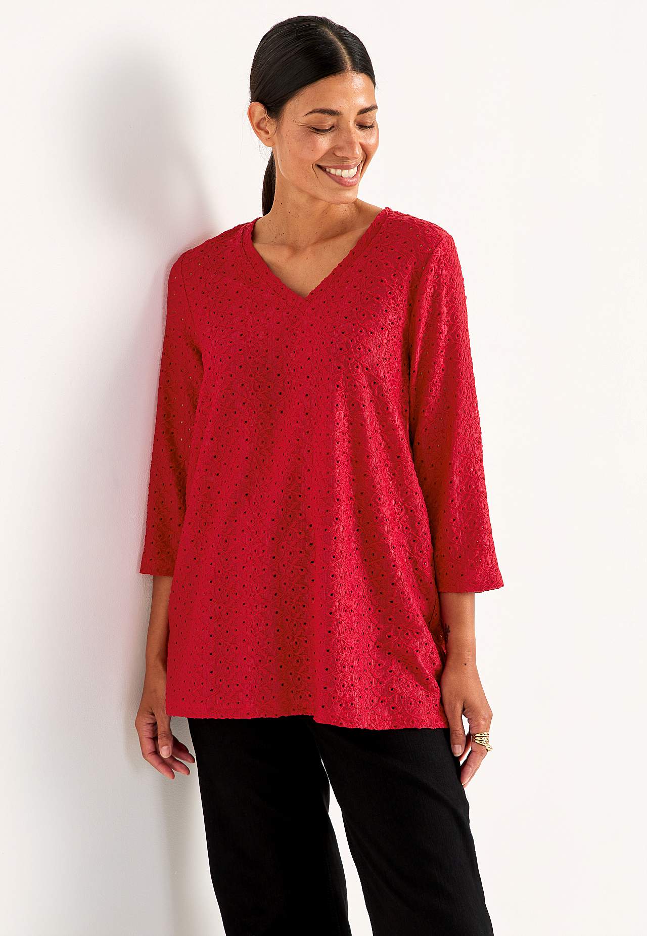 Pitsilise mustriga topp