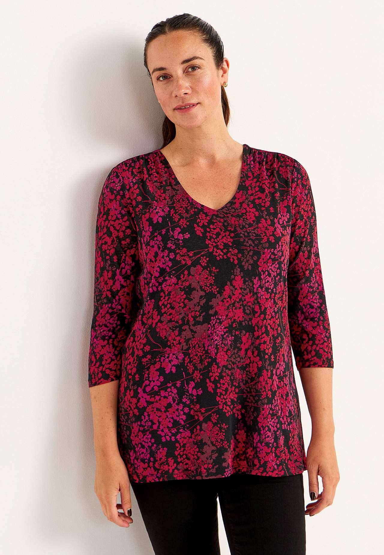 Lillemustriline tuunika