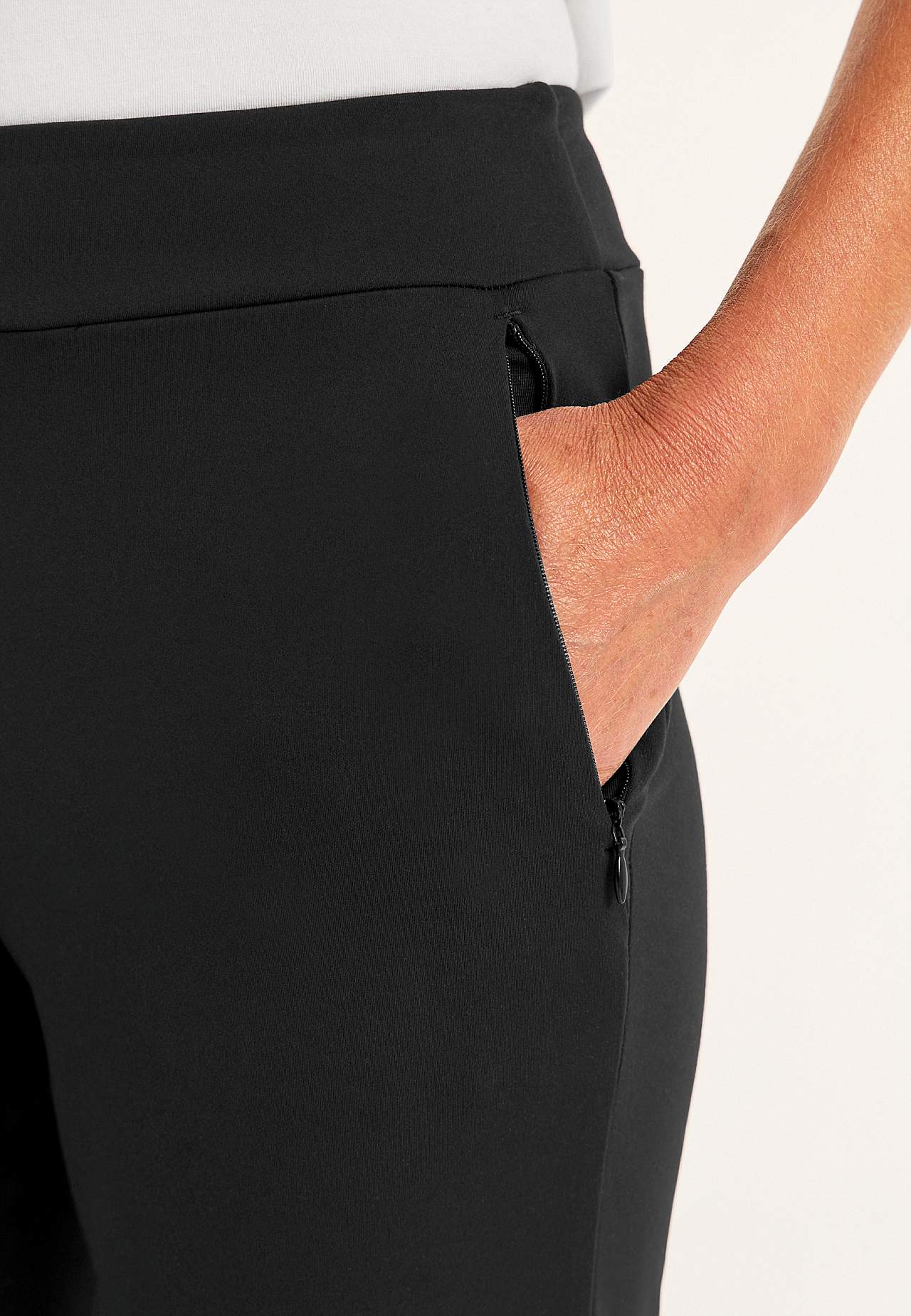 Praktilised bootcut-lõikega püksid Daria