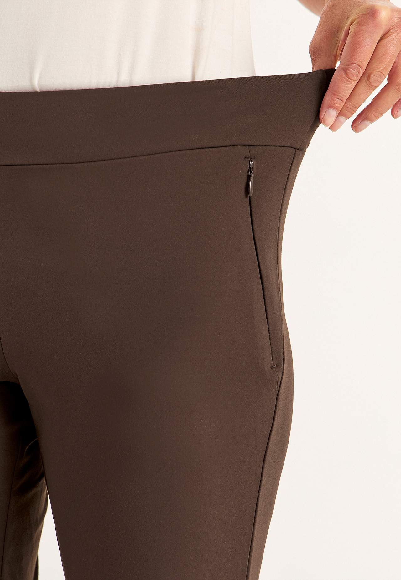 Praktilised bootcut-lõikega püksid Daria