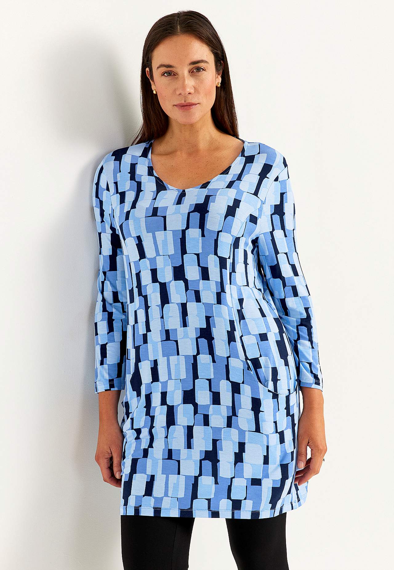 Mustriline taskutega trikotaažist tuunika